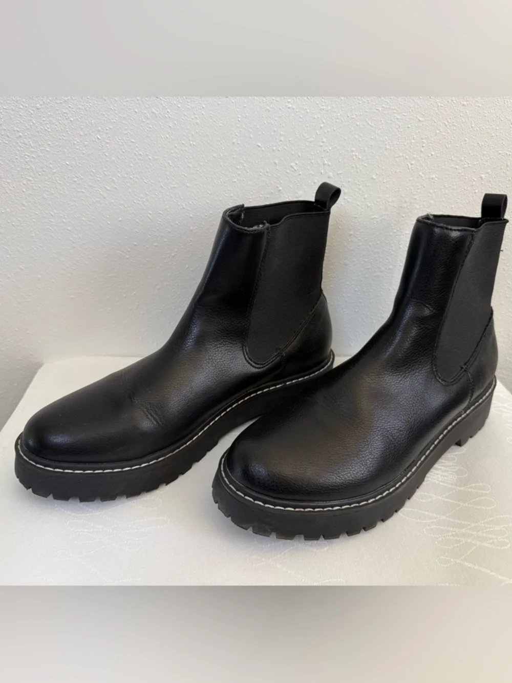 Dolce Vita Lobera Black Chelsea Boots Women’s 9 Lug Sole Platform